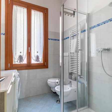 Max & Julia's House - Sant'elena * Venecia