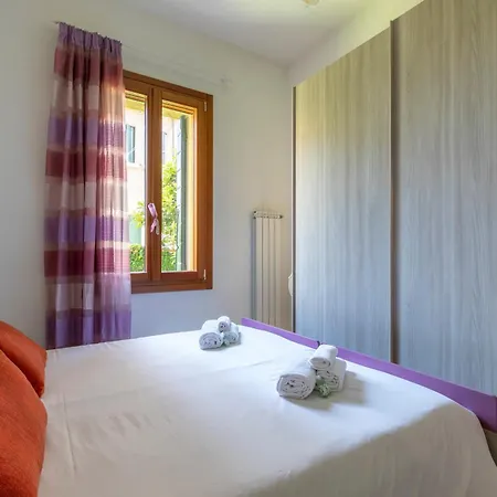 Max & Julia's House - Sant'elena Apartment Venedig