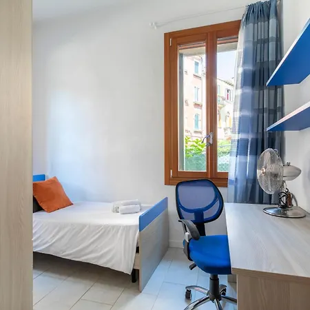 Max & Julia's House - Sant'elena Apartamento *