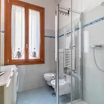 Max & Julia's House - Sant'elena * Venice